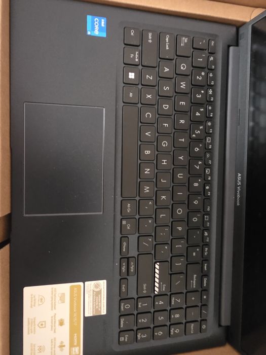 Vand ASUS Vivobook 15 X1504ZA-BQ028, ca NOU!