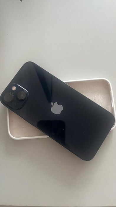 Айфон 13 на 128 гигобайт