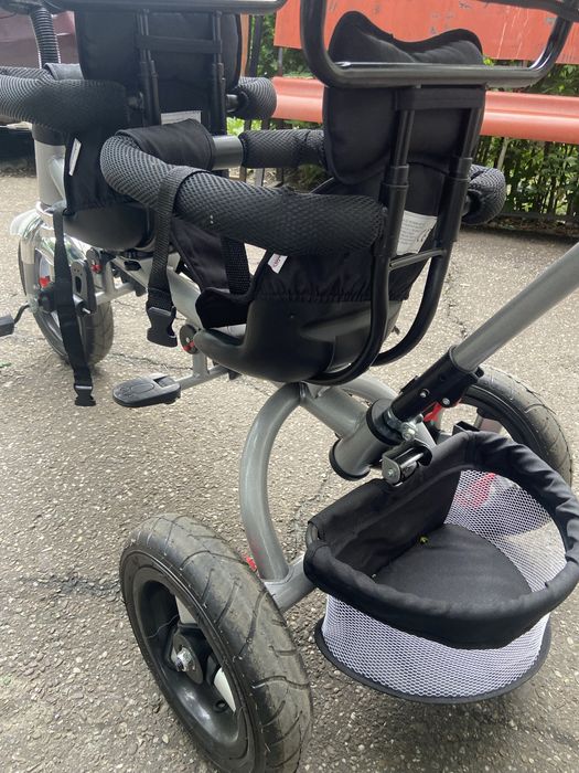 Tricicletă copii Chipolino Nouă!