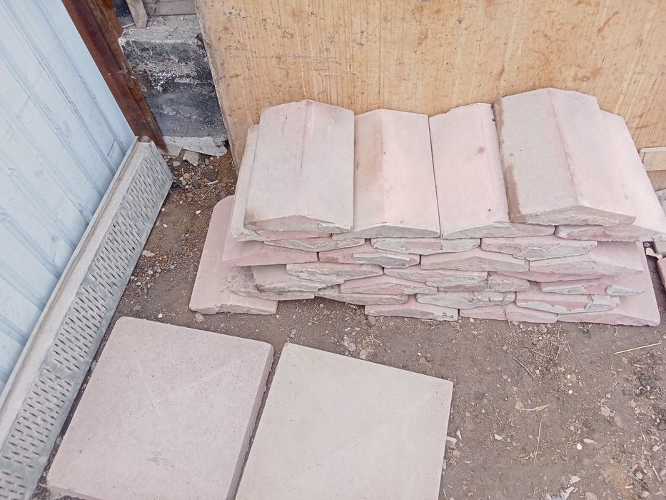 Продам шляпки для забора