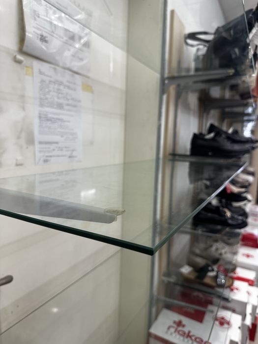 Стъклени рафтове -  50бр