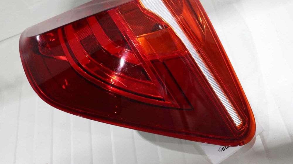 Десен външен стоп Н7 с крушки БМВ Х3 Ф25