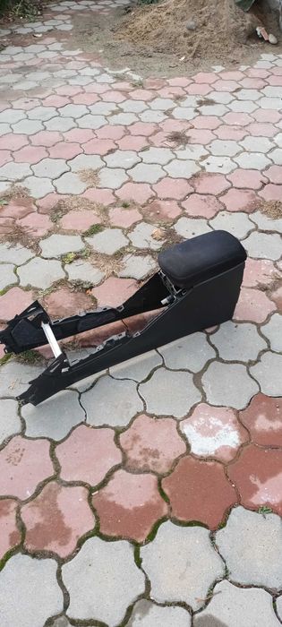 Cotiera si capitonaj sofer