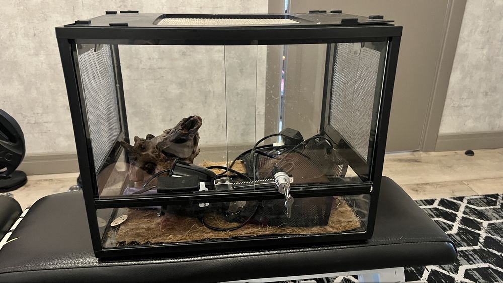 Продам Террариум