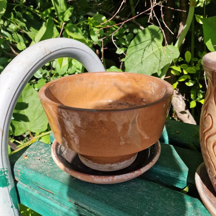 Продам глиняные горшки
