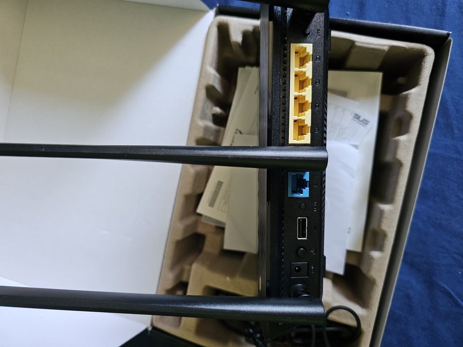 Router Asus RT-AC66U Wireless-AC1750