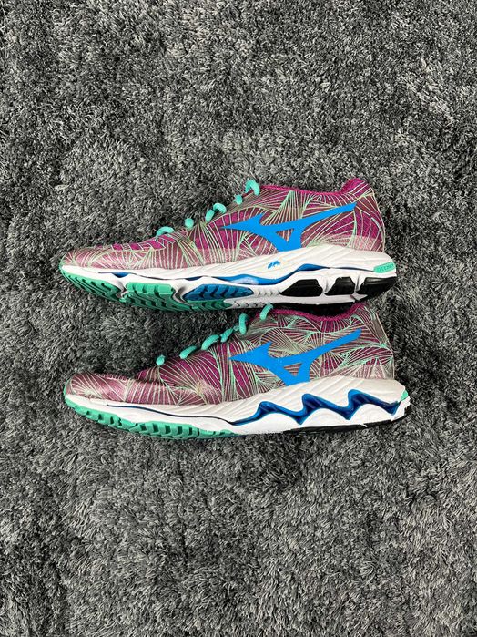 Mizuno Wave Paradox Дамски Маратонки