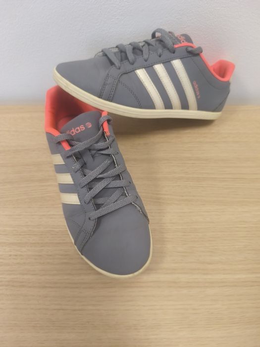 Adidas Neo 36 (22cm)