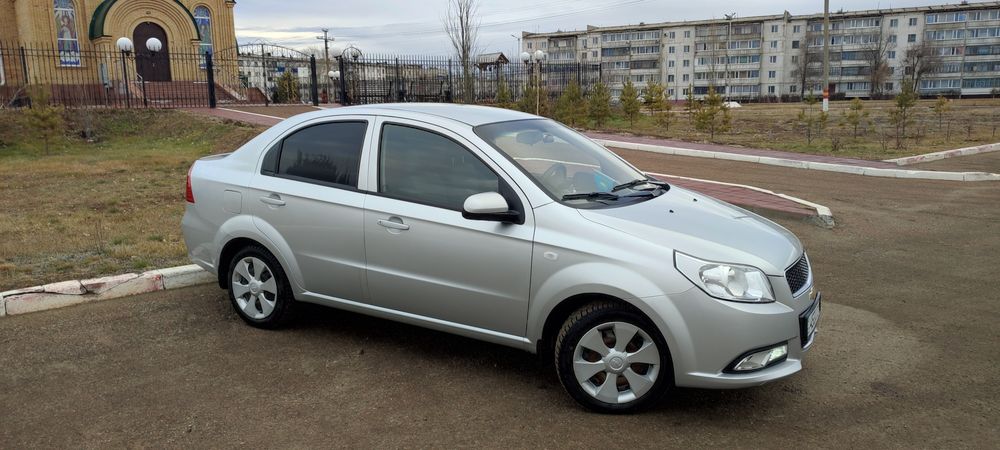 Продам хорошую машину