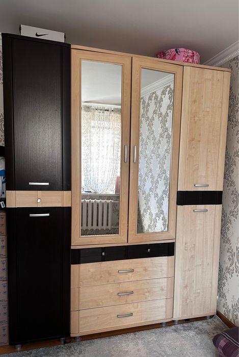 Продается большой шкаф!