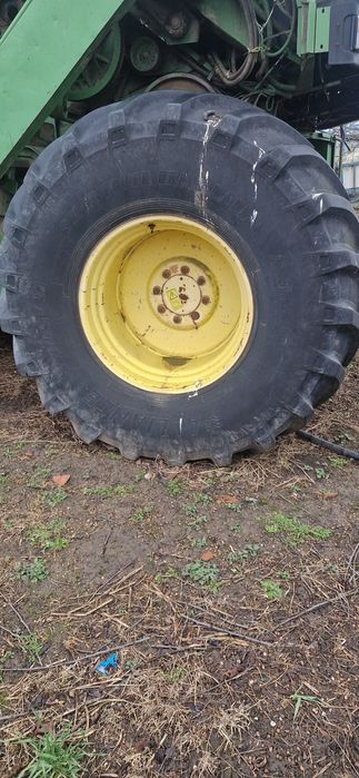 Anvelope john deere