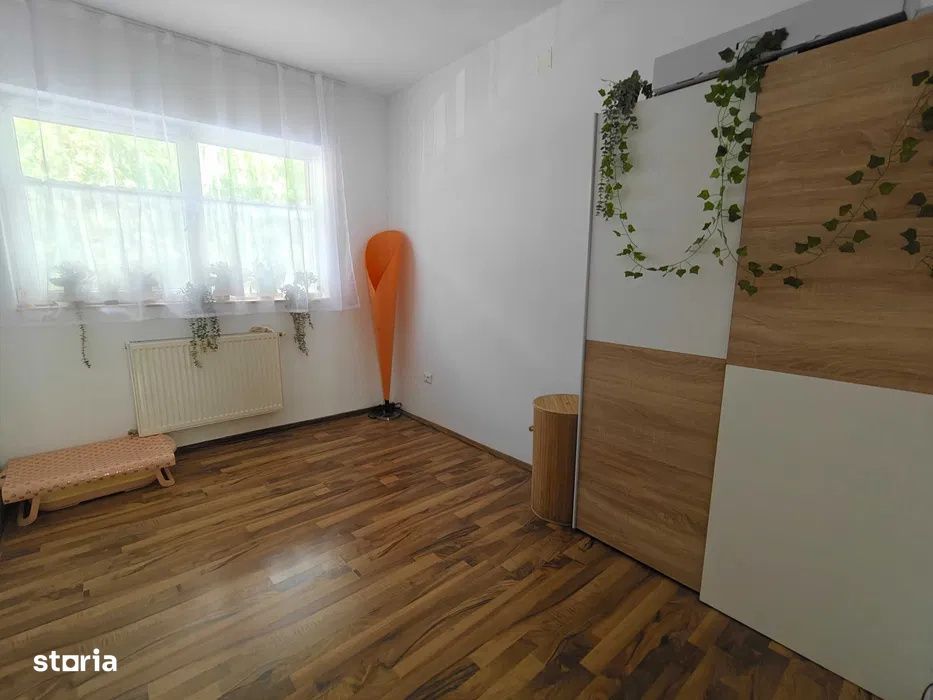 Apartament 3 camere cu curte de 65 mp si 2 parcari | Floresti
