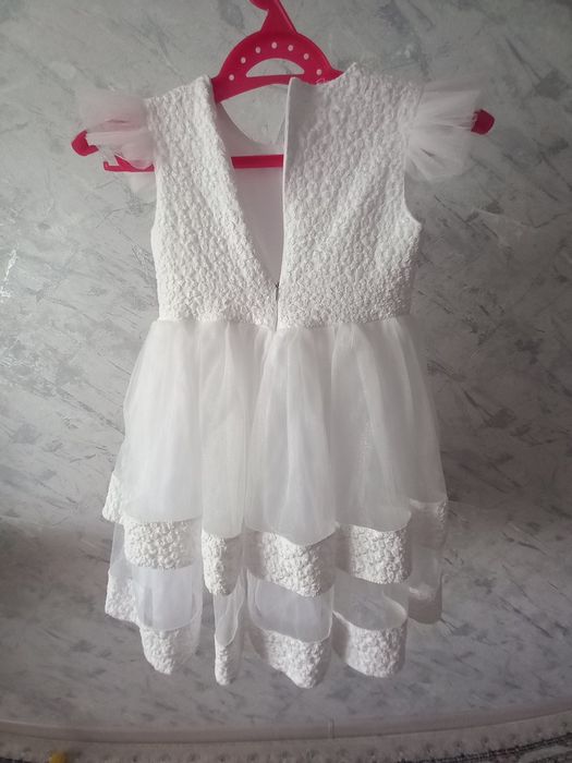 Платье 5000 на 5-7 лет