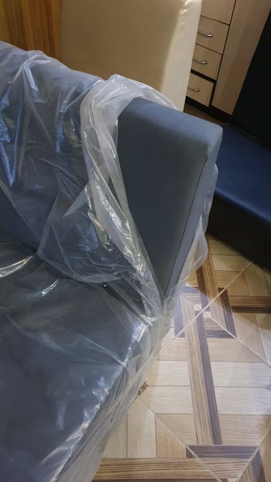 Диванчики малогабаритные, черный и серый