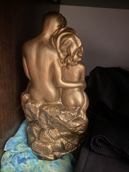 Продам статуэтка