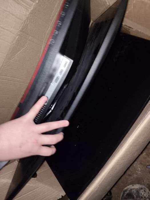 Мониторы продаются 27" 19"