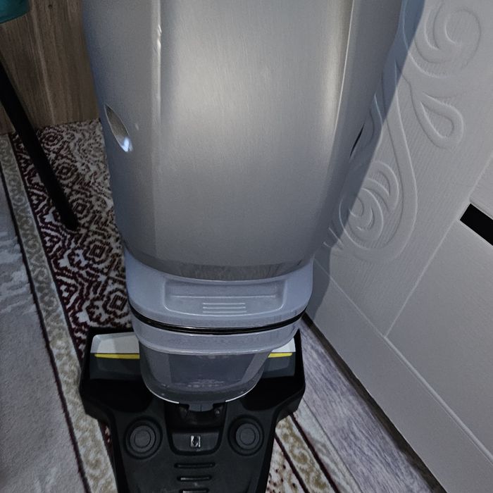 Продам мощную швабру-пылесос KARCHER 2