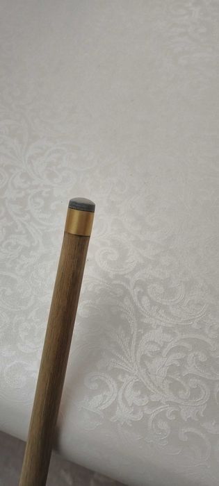 Бильярдный кий Продам