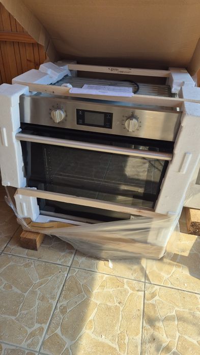 Vand cuptor electric Hotpoint