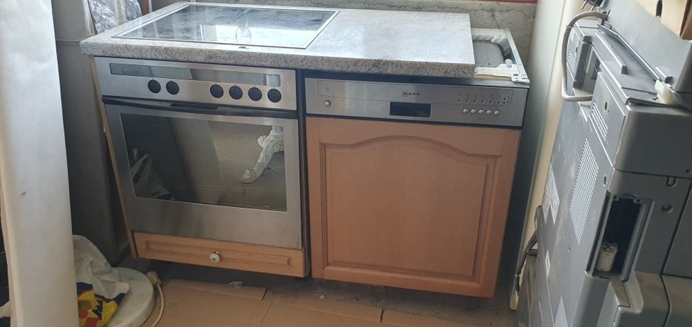 Plita cu cuptor electric, mașina de spălat vase