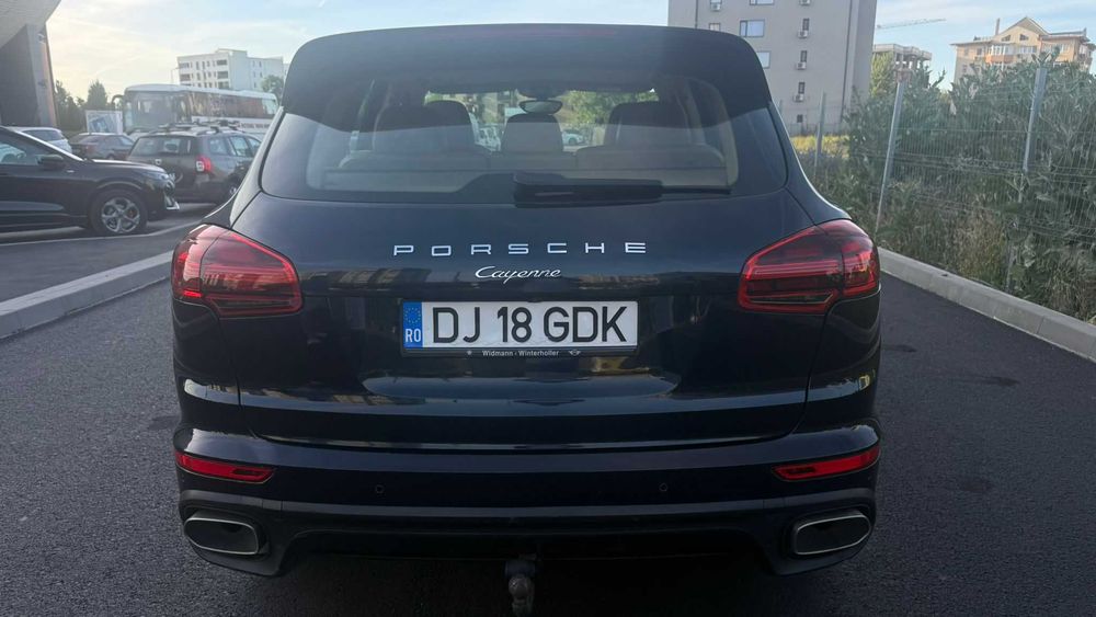 PORSCHE Cayenne 2015 — imagine 3