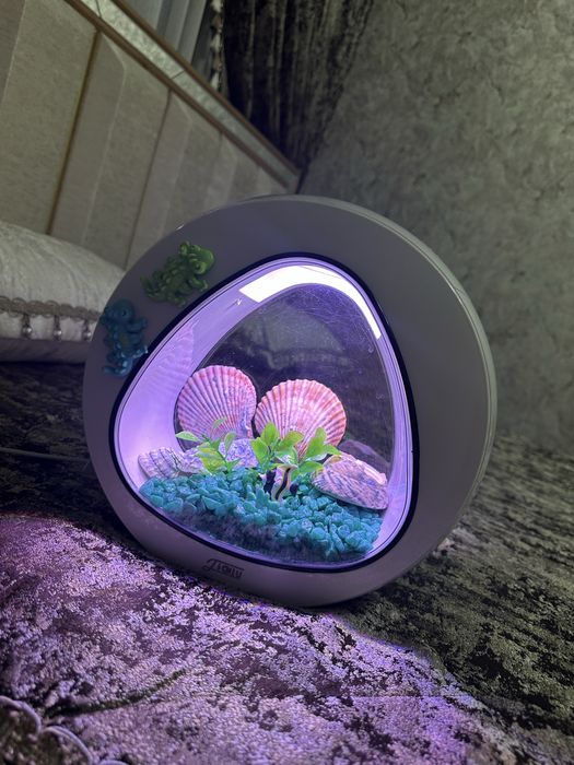 Продам Акварум с подсветкой 4 L