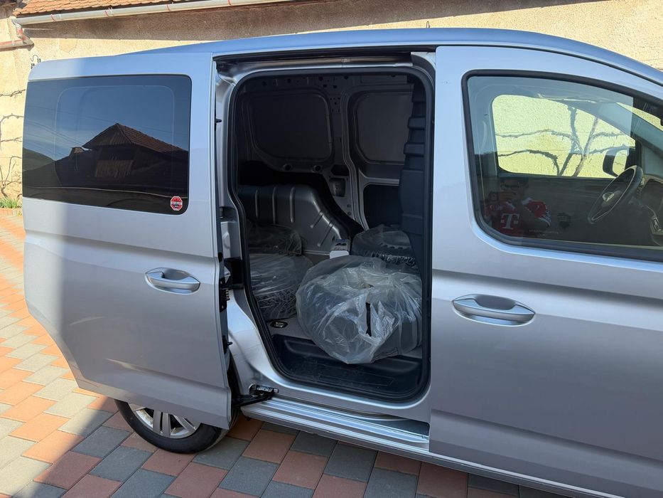 Volkswagen Caddy Maxi, 23900 eur €