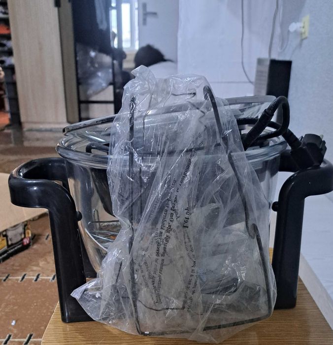 Продаётся б/у МУЛЬТИВАРКА