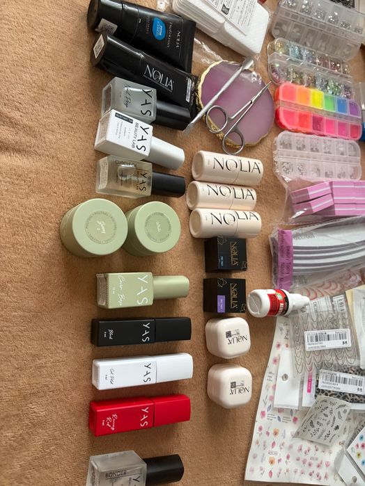 Vând Set manichiură