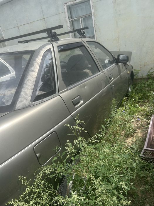 Продам машину 2110