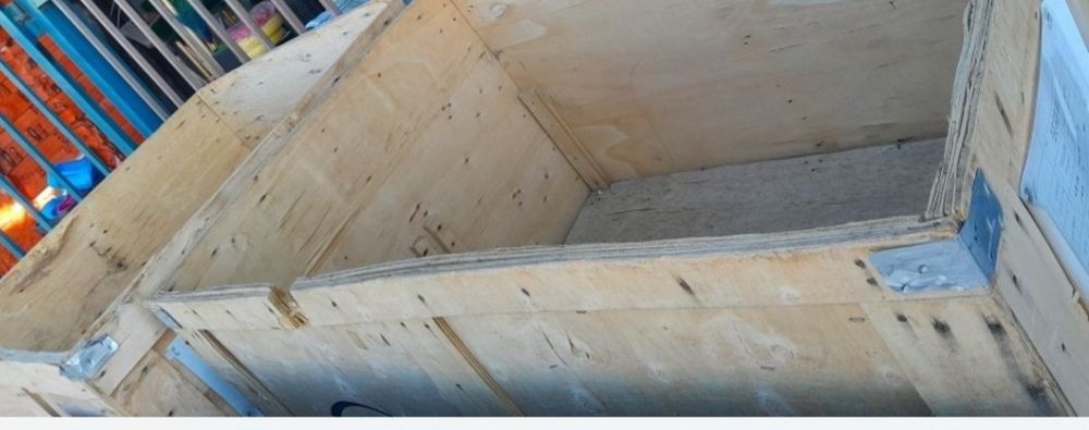 Ящик из фанеры б/у