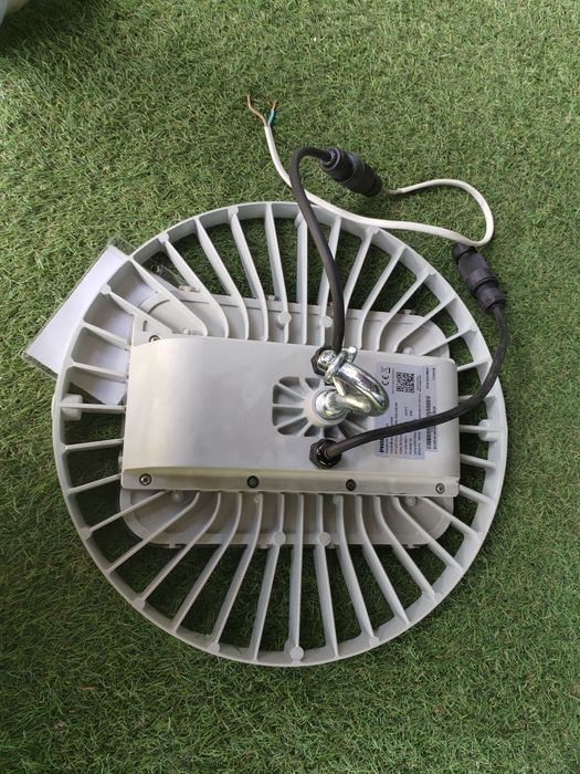 Lampa industrială profesională Philips CoreLine HighBay BY120P G3 – LED 105W, 4000K