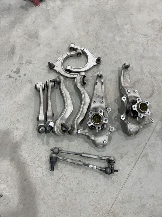 Fuzeta bmw seria 5 G30 G31 brate rulment 520 530 540