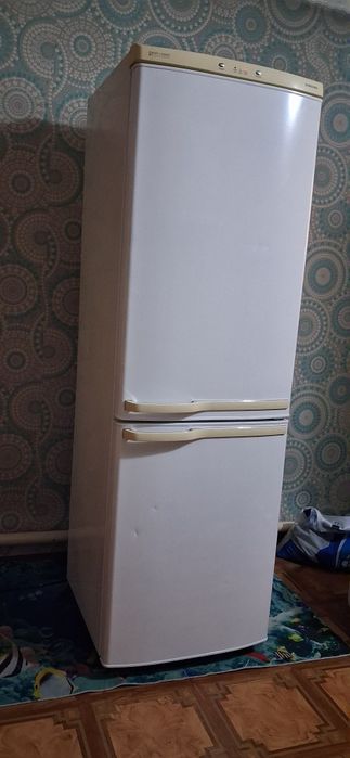 Продам холодильник  samsung