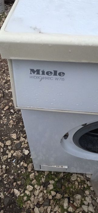 На части пералня MIELE  W 715