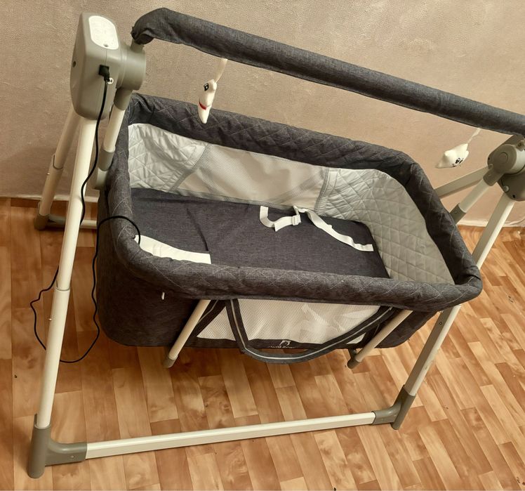 Продам манеж-кровать электронную