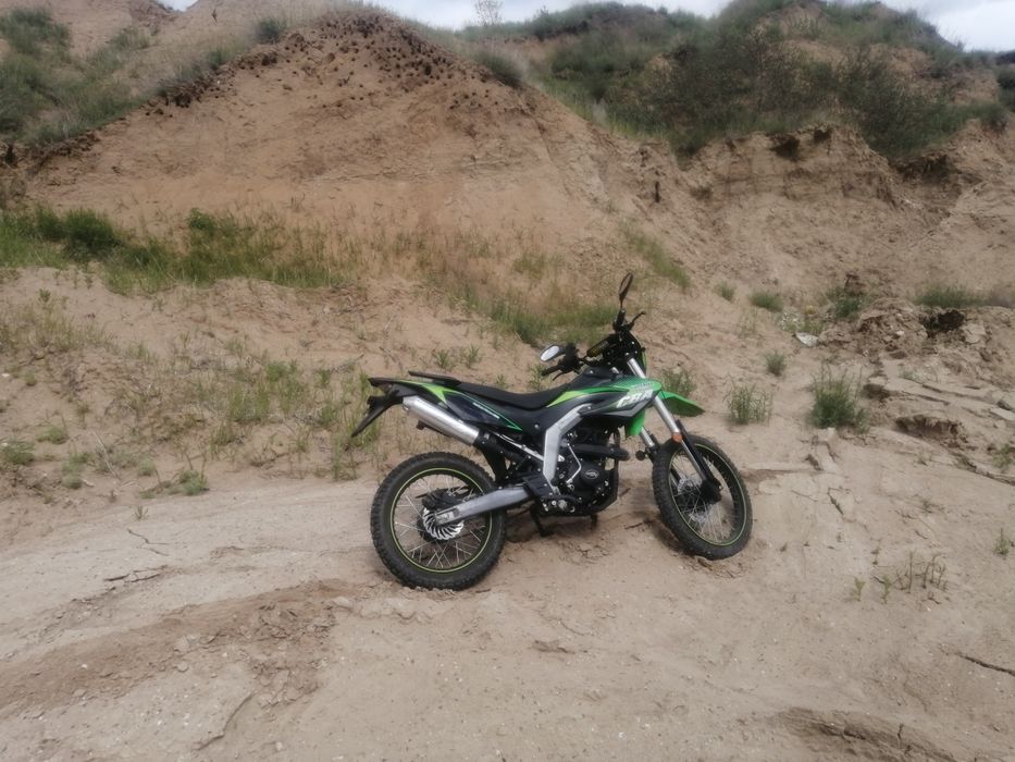 Продам эндуро 250