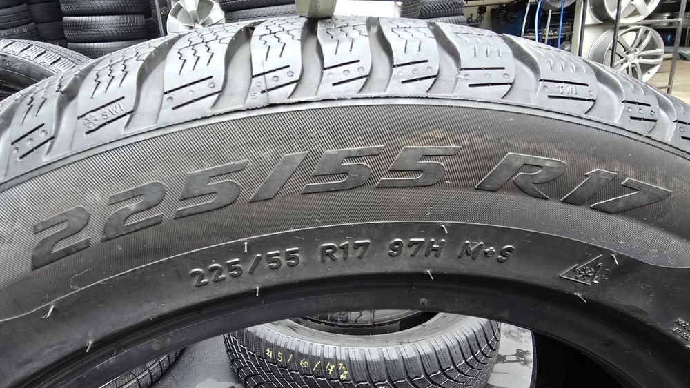2 anvelope iarnă Pirelli 225/55/17 - 7 mm