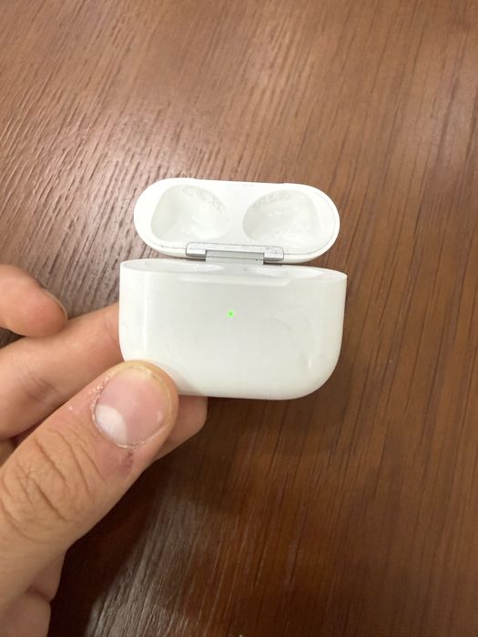 оригинальный кейс AirPods3