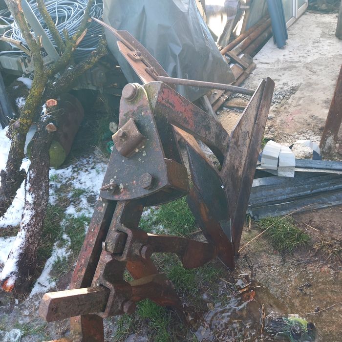 De vânzare plug și scarificator