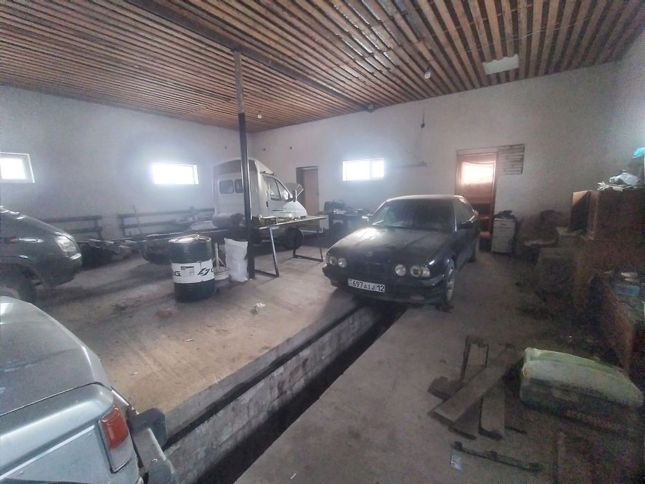 Сдам в аренду  гораж под СТО