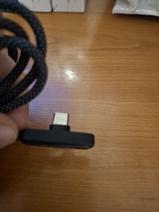 Cabluri usb C lumina si consum