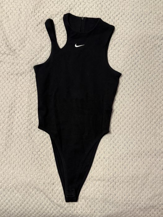 Черно nike боди