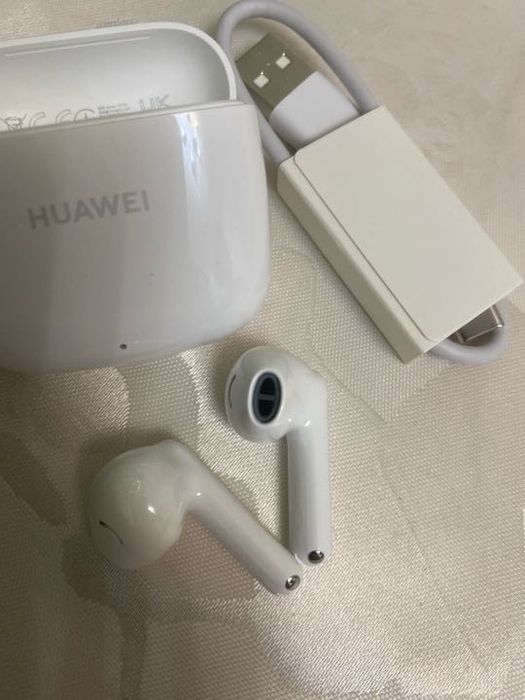 Наушники TWS HUAWEI FreeBuds