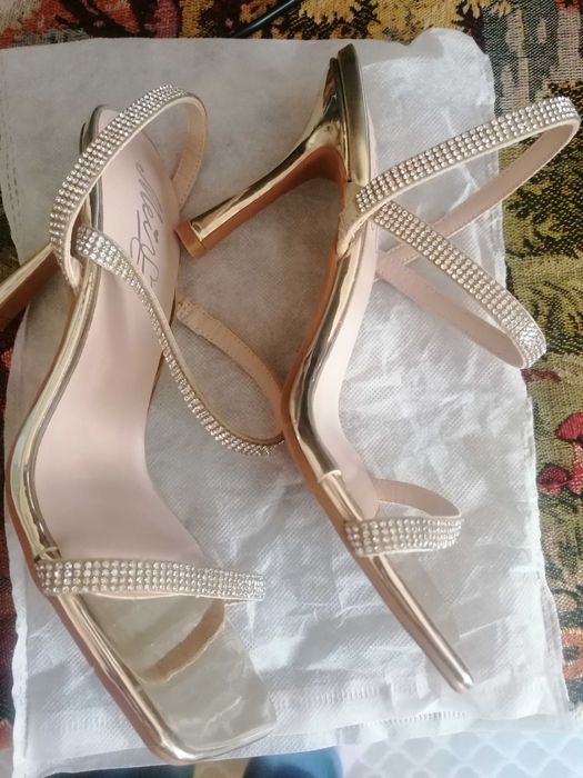 Sandale de dama cu strasuri