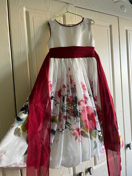 Платье с цветочками