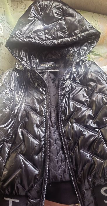 Vând geaca de dama mărimea M