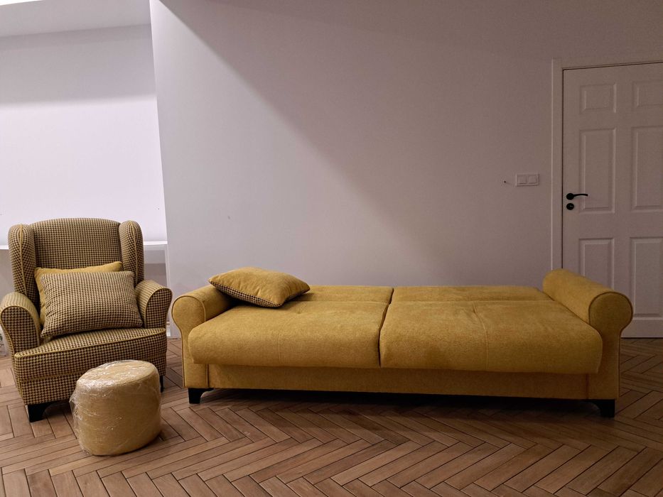 НОВ Диван с две кресла и две табуретки.