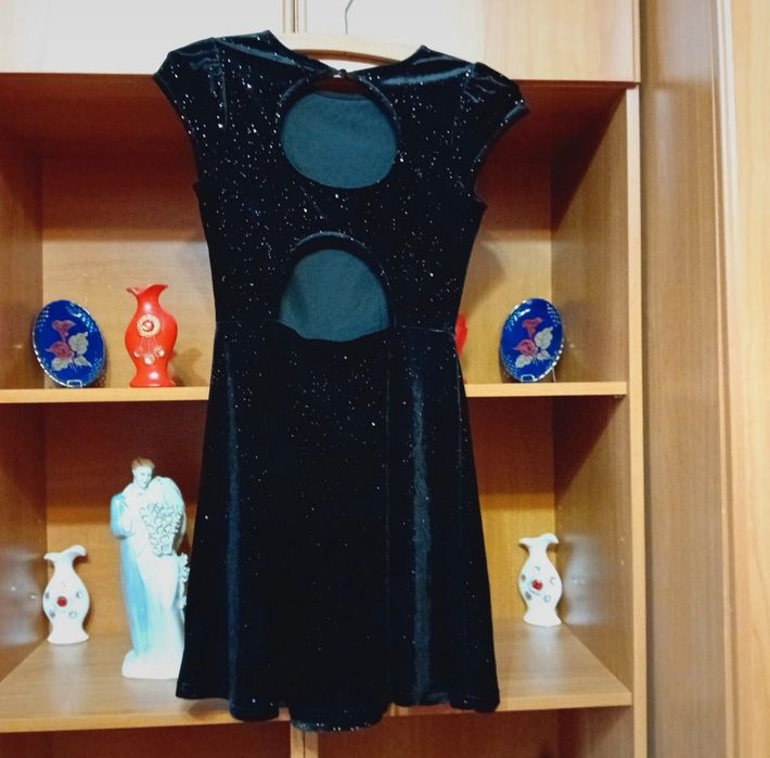 Rochie midi din catifea elastica