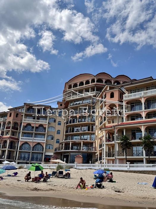 Продава се Двустаен апартамент в к.к. Елените - 82 кв.м за 560 €/кв.м - Снимка #12